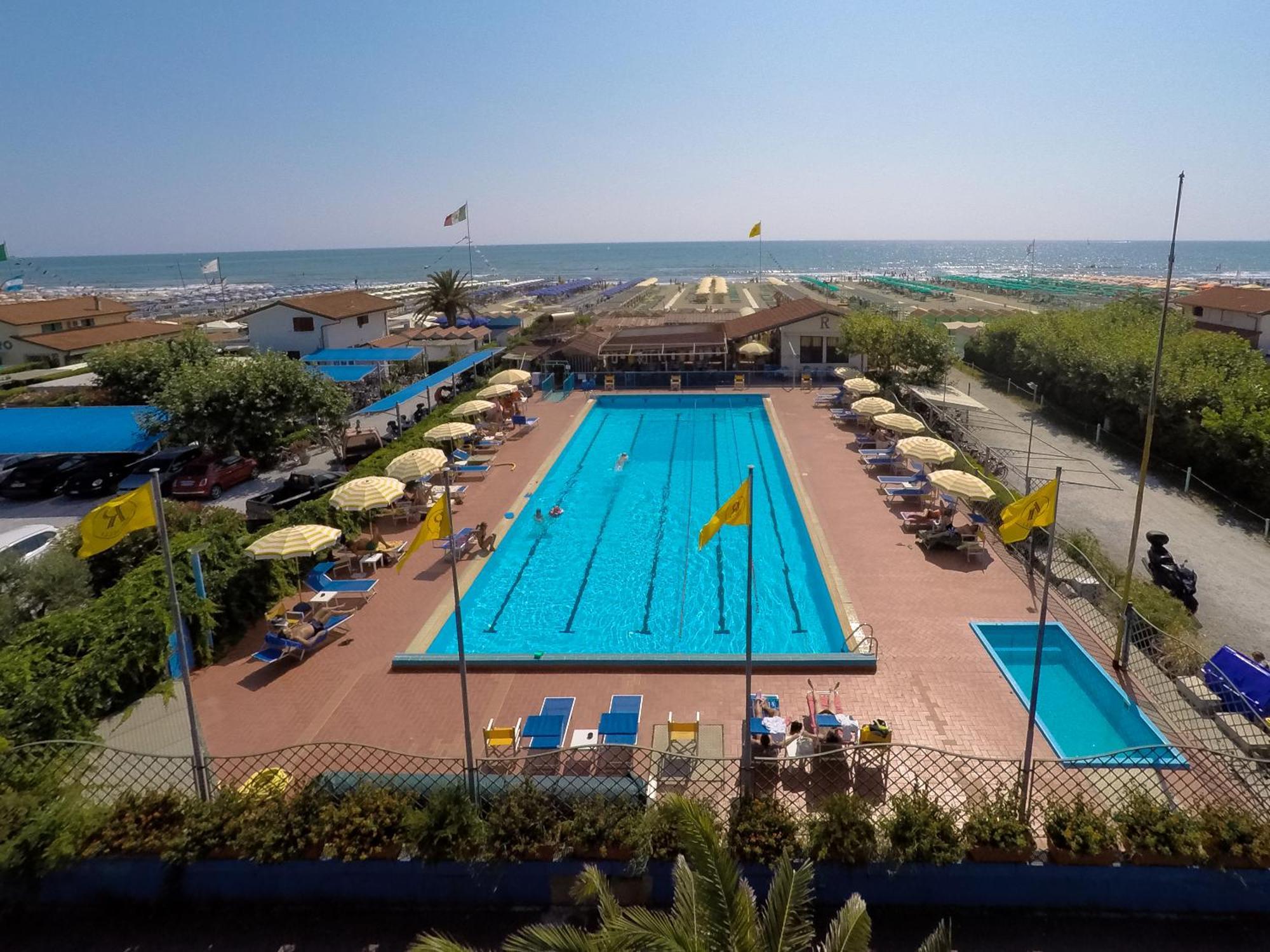 Hotel Raffaelli Villa Angela Forte dei Marmi Exterior photo